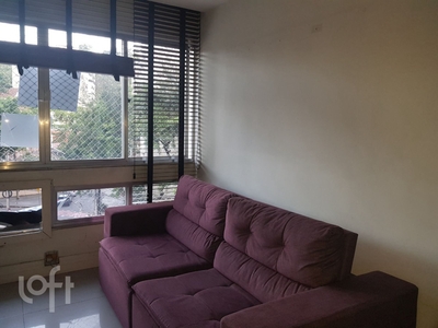 Apartamento à venda em Laranjeiras com 63 m², 2 quartos, 1 vaga