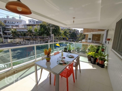 Apartamento à venda em Recreio dos Bandeirantes com 109 m², 3 quartos, 1 suíte, 2 vagas