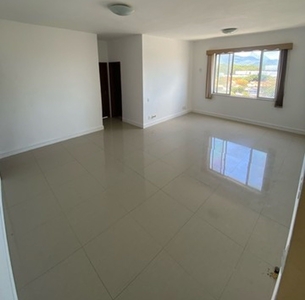 Apartamento à venda em Taquara com 110 m², 3 quartos, 1 suíte, 2 vagas