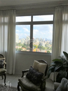 Apartamento à venda em Vila Madalena com 133 m², 3 quartos, 1 suíte, 1 vaga