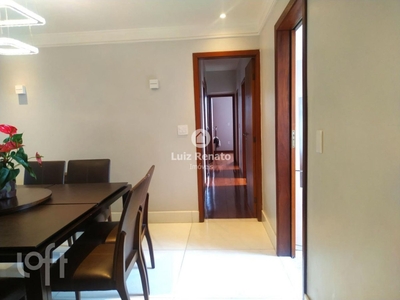 Apartamento à venda em Barro Preto com 130 m², 4 quartos, 1 suíte, 1 vaga