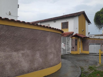 Casa à venda no bairro Centro em Itaboraí