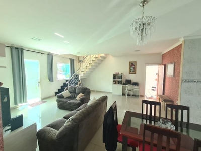 Casa em condomínio à venda no bairro Colônia Terra Nova em Manaus