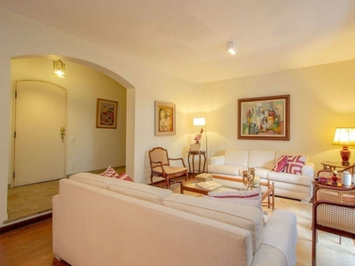 Apartamento à venda em Alto de Pinheiros com 250 m², 4 quartos, 2 suítes, 4 vagas
