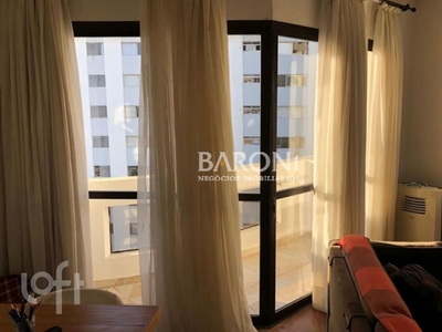 Apartamento à venda em Campo Belo com 100 m², 3 quartos, 1 suíte, 2 vagas