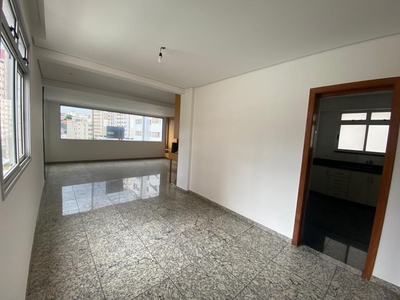 Apartamento à venda em Grajaú com 140 m², 4 quartos, 1 suíte, 3 vagas