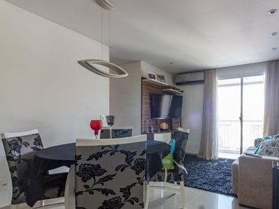 Apartamento à venda em Jaguaré com 67 m², 3 quartos, 1 suíte, 1 vaga