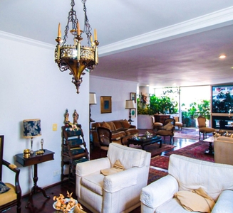 Apartamento à venda em Jardim América com 370 m², 4 quartos, 2 suítes, 3 vagas