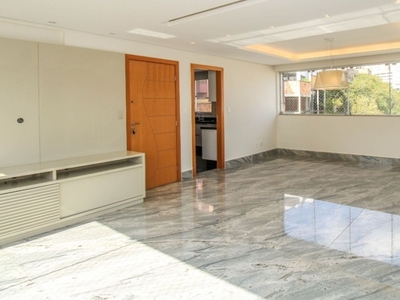 Apartamento à venda em Jardim Marajoara com 370 m², 5 quartos, 5 suítes, 5 vagas