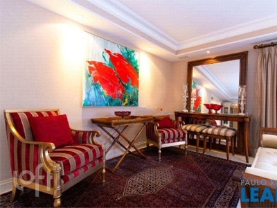Apartamento à venda em Moema Pássaros com 300 m², 3 quartos, 3 suítes, 4 vagas