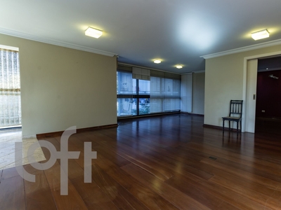 Apartamento à venda em Morumbi com 250 m², 3 quartos, 3 suítes, 3 vagas