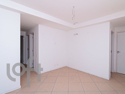 Apartamento à venda em Recreio dos Bandeirantes com 113 m², 3 quartos, 1 suíte, 2 vagas