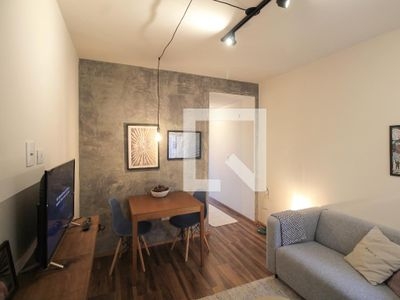Apartamento para alugar com 1 dorms, 40m²