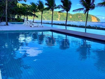 Casa para Locação na Praia da Baleia, Condominio com Área de Lazer Frente ao Mar