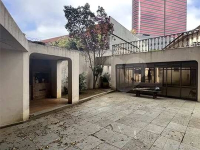 Casa Vila Madalena terreno grande boa para reforma