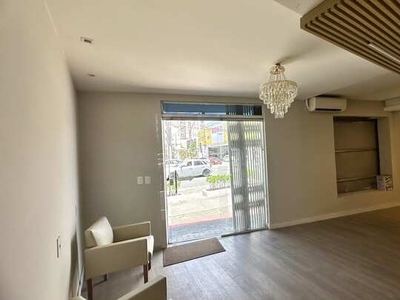 Sala comercial para alugar no bairro Centro - Balneário Camboriú/SC