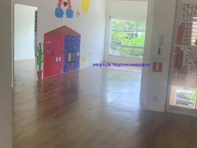 Sobreloja 80m² e 01 banheiro. Excelente localização entre as Ruas Simpatia, Cipriano Juc