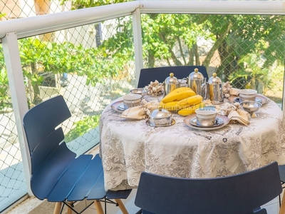 Elegante apartamento em Enseada, no Guarujá