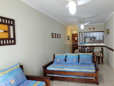 Lindo apartamento na área nobre a 80 m da praia grande de UBATUBA.