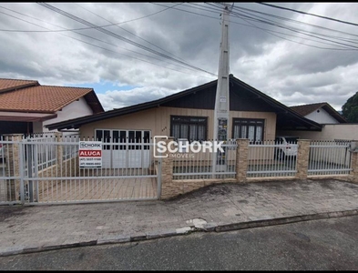 Casa no Bairro Itoupava Seca em Blumenau com 4 Dormitórios e 350 m²