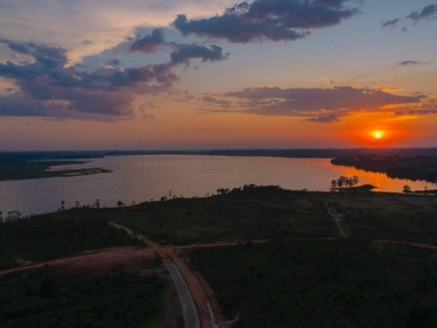 Condomínio fazenda bayer - lançamento em frente à represa do iraí