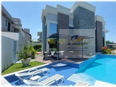 Vendo Casa, Porteira Fechada, com 334 m², 4 quartos s/ 3 suítes, escritório, piscina e 4 vagas