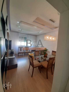 Apartamento à venda em Copacabana com 87 m², 2 quartos, 1 suíte, 1 vaga
