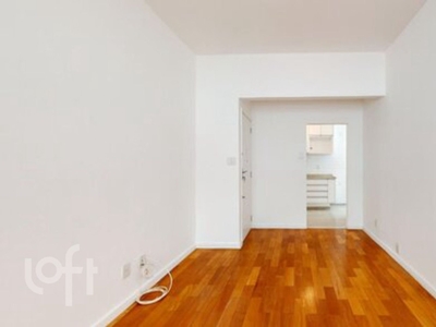 Apartamento à venda em Copacabana com 90 m², 2 quartos, 1 vaga