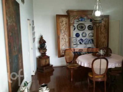 Apartamento à venda em Laranjeiras com 246 m², 2 quartos, 1 suíte, 1 vaga