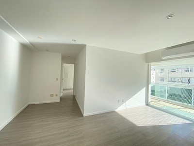 Apartamento à venda em Laranjeiras com 76 m², 2 quartos, 1 suíte, 1 vaga