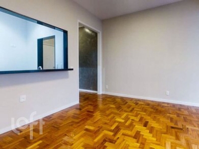 Apartamento à venda em Laranjeiras com 78 m², 1 quarto, 1 suíte