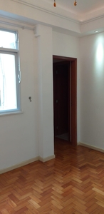 Apartamento à venda em Tijuca com 40 m², 2 quartos, 1 suíte