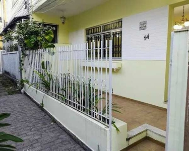 Casa com 5 dormitórios para alugar por R$ 2.900,00/mês - Centro - Nova Iguaçu/RJ