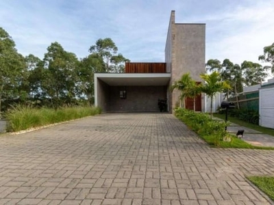 Casa no aruã brisas com 4 dormitórios à venda, 497 m² por r$ 3.300.000 - parque residencial itapeti - mogi das cruzes/sp