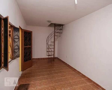 Casa para Aluguel - Piedade, 2 Quartos, 75 m2