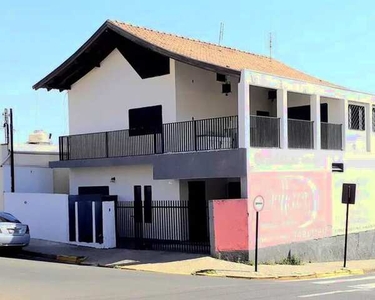 Casa Sobrado, no Centro de Votuporanga, 400 mts da Catedral. Rua MatogrossoxMinas