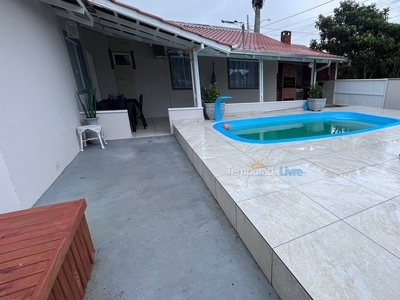 Casa com Piscina