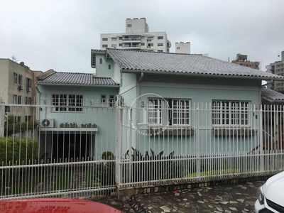 Casa em Barreiros, São José/SC de 272m² 4 quartos à venda por R$ 1.199.000,00