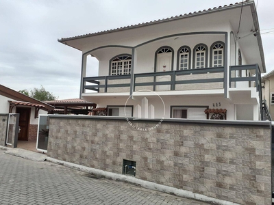 Casa em Centro, Palhoça/SC de 200m² 4 quartos à venda por R$ 959.000,00