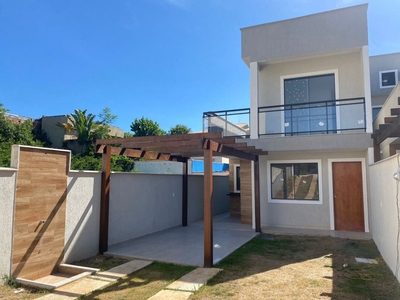 Casa em Cordeirinho (Ponta Negra), Maricá/RJ de 100m² 3 quartos à venda por R$ 534.000,00