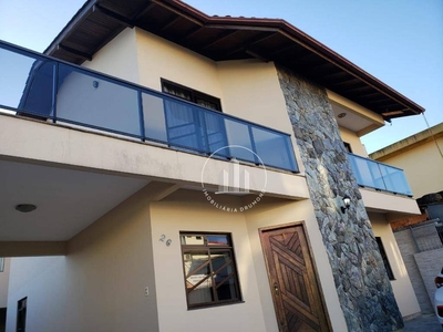 Casa em Forquilhinha, São José/SC de 325m² 6 quartos à venda por R$ 1.199.000,00