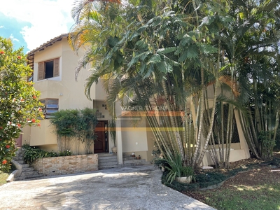 Casa em Parque Dom Henrique, Cotia/SP de 350m² 3 quartos à venda por R$ 1.589.000,00