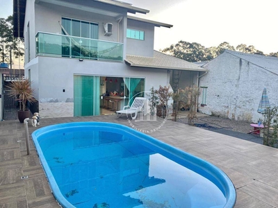 Casa em Potecas, São José/SC de 160m² 3 quartos à venda por R$ 744.000,00