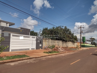 Casa em Vila Morumbi, Campo Grande/MS de 130m² 3 quartos à venda por R$ 679.000,00
