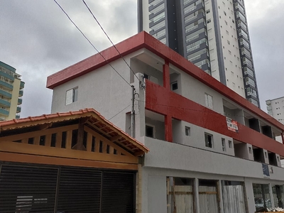 Sobrado em Vila Tupi, Praia Grande/SP de 70m² 2 quartos para locação R$ 2.800,00/mes