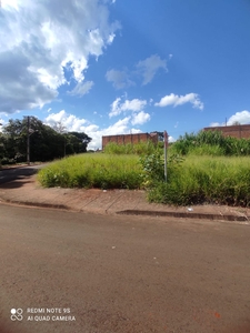 Terreno em Núcleo Habitacional Michel Soni, Apucarana/PR de 387m² à venda por R$ 95.000,00