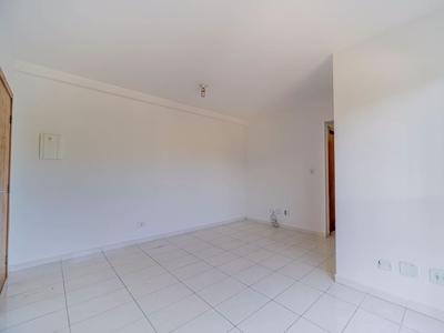 Apartamento em Granja Viana, Cotia/SP de 50m² 2 quartos à venda por R$ 219.000,00