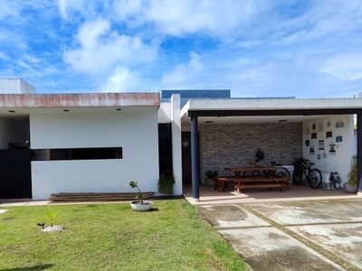 Casa em condomínio próximo do francês