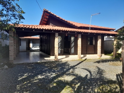 Casa em Itacolomi, Balneário Piçarras/SC de 130m² 4 quartos à venda por R$ 449.000,00