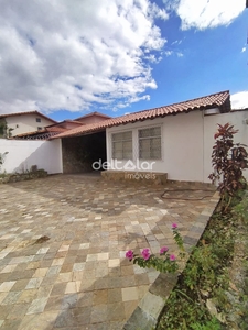 Casa em Itapoã, Belo Horizonte/MG de 225m² 3 quartos à venda por R$ 929.000,00